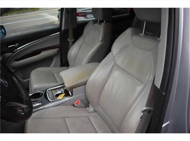 2016 Acura MDX Technology with Entertainment Package