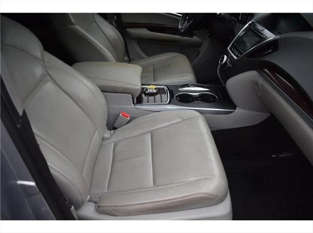 2016 Acura MDX Technology with Entertainment Package