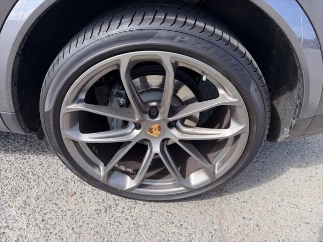 2022 Porsche Cayenne S