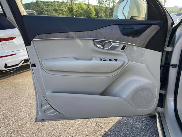 2021 Volvo XC90 T6 Inscription 7 Passenger