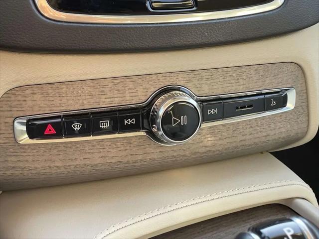 2021 Volvo XC90 T6 Inscription 7 Passenger