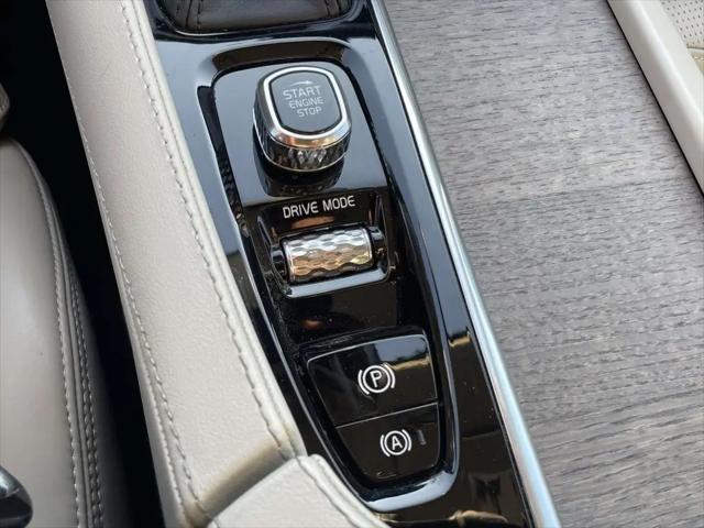 2021 Volvo XC90 T6 Inscription 7 Passenger
