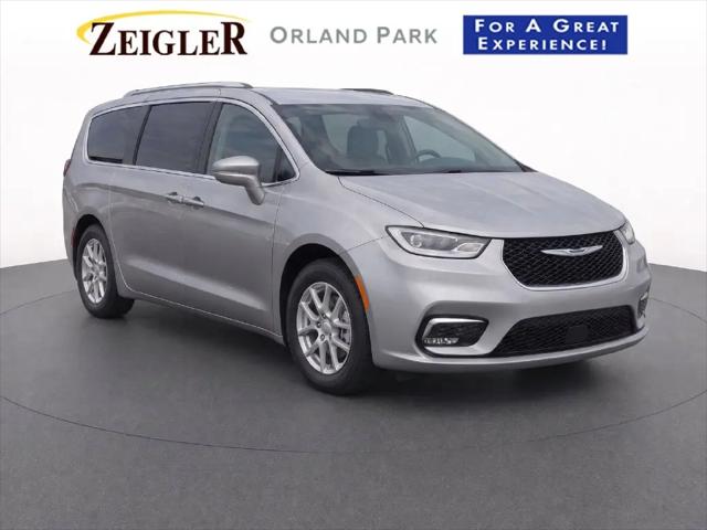 2021 Chrysler Pacifica Touring L for sale in Orland Park, IL