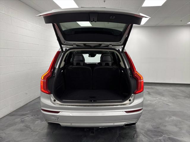 2017 Volvo XC90 T6 Momentum