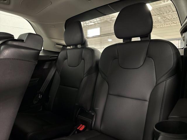 2017 Volvo XC90 T6 Momentum