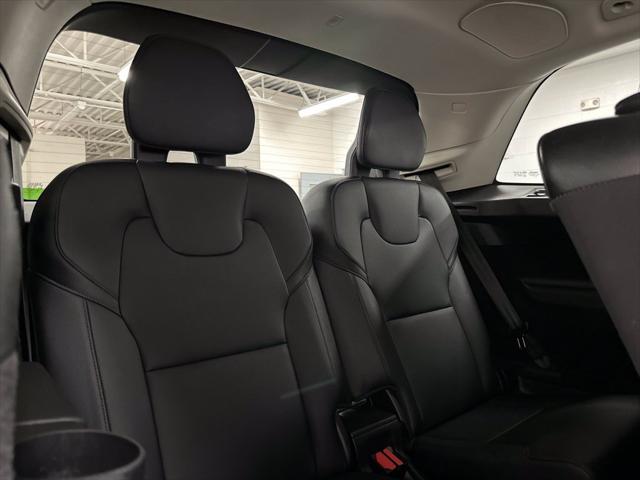 2017 Volvo XC90 T6 Momentum