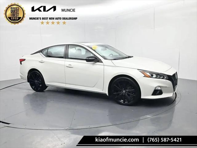 2022 Nissan Altima SR Intelligent AWD for sale in Muncie, IN