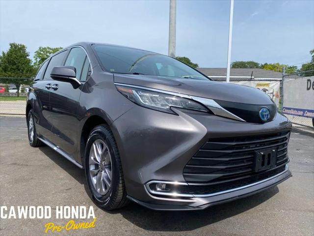 2023 Toyota Sienna XLE for sale in Port Huron, MI