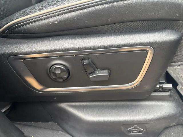 2019 Ram 1500 Limited Crew Cab 4x4 57 Box