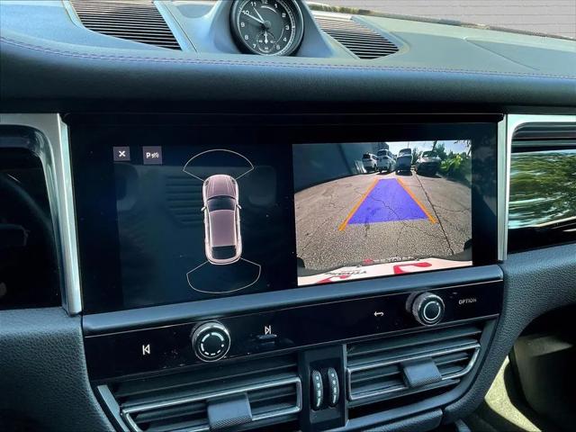 2023 Porsche Macan Macan