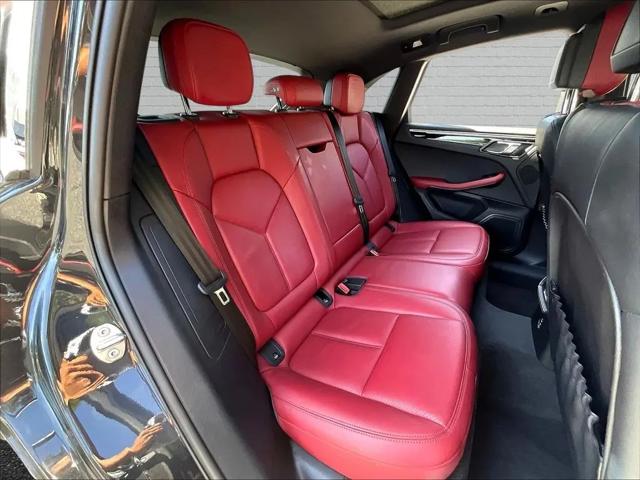2023 Porsche Macan Macan