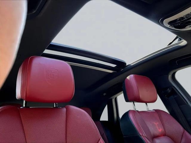 2023 Porsche Macan Macan