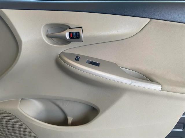 2011 Toyota Corolla LE