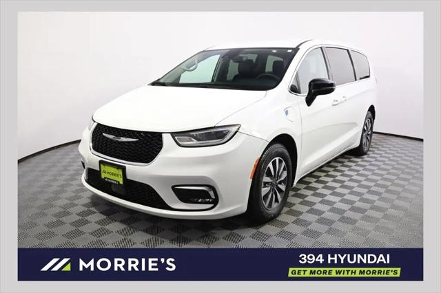 2024 Chrysler Pacifica Hybrid Select for sale in Saint Louis Park, MN