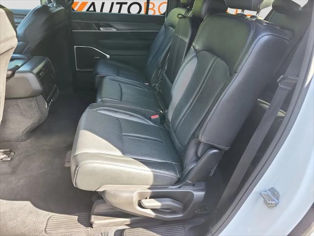 2023 Jeep Wagoneer Series III 4x4