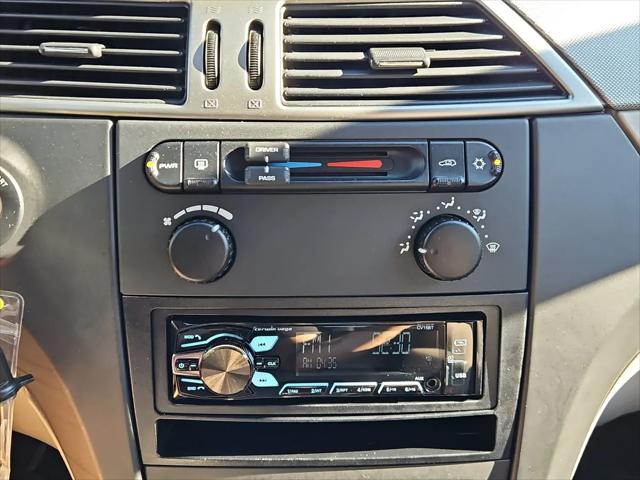 2005 Chrysler Pacifica Base