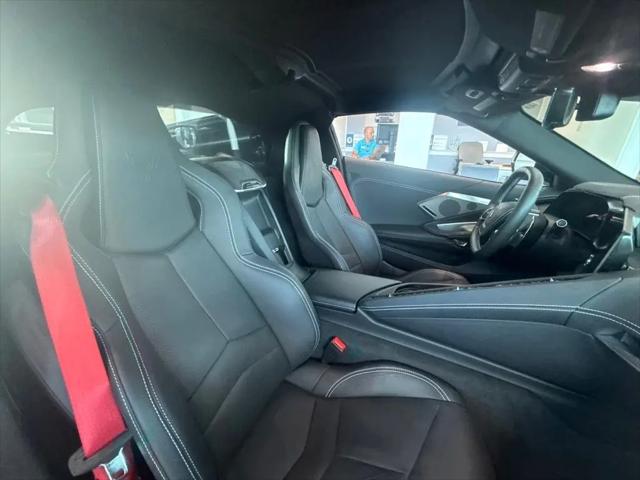 2025 Chevrolet Corvette Stingray RWD Coupe 2LT