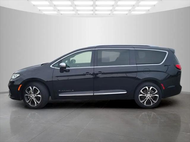 2025 Chrysler Pacifica Pinnacle AWD