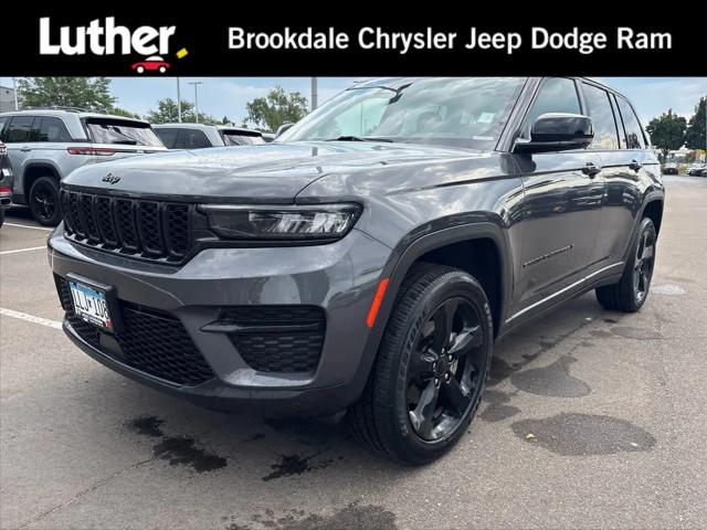 2023 Jeep Grand Cherokee Altitude X 4x4 for sale in Brooklyn Park, MN