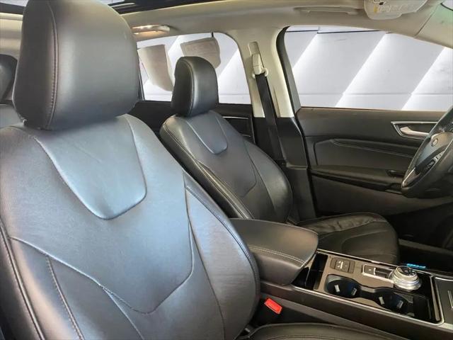 2020 Ford Edge Titanium