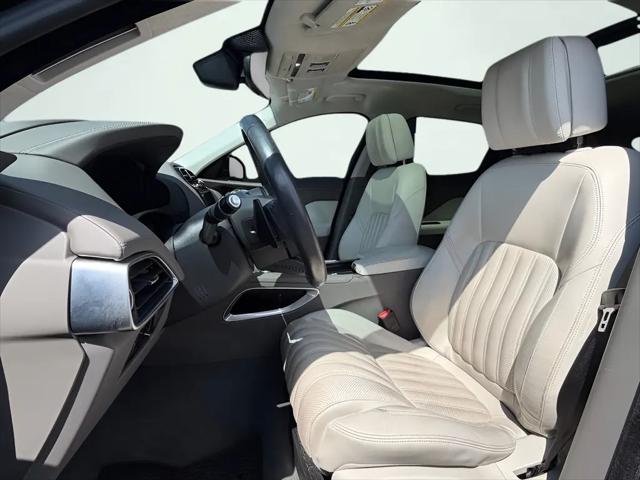 2019 Jaguar F-PACE 30t Portfolio