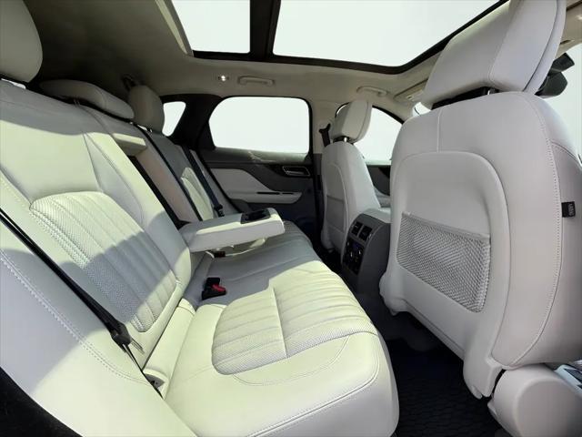 2019 Jaguar F-PACE 30t Portfolio