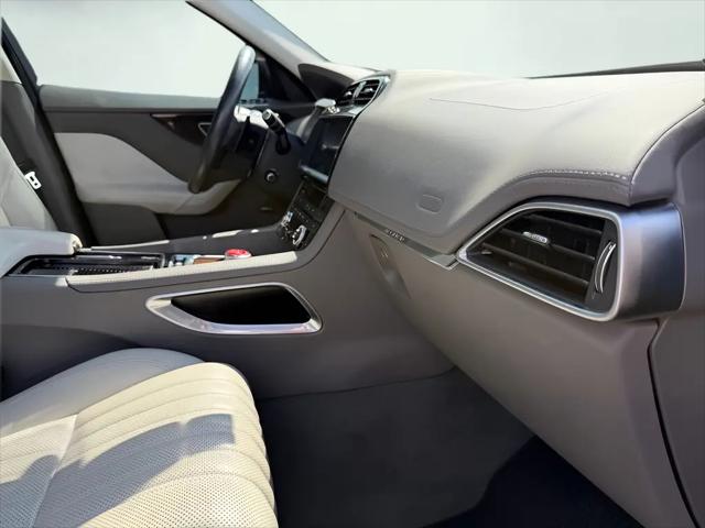 2019 Jaguar F-PACE 30t Portfolio