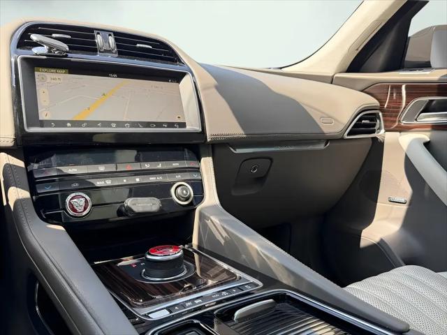 2019 Jaguar F-PACE 30t Portfolio