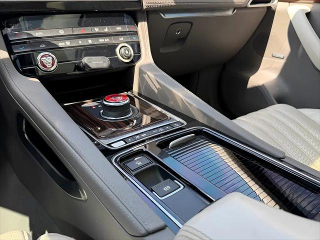 2019 Jaguar F-PACE 30t Portfolio