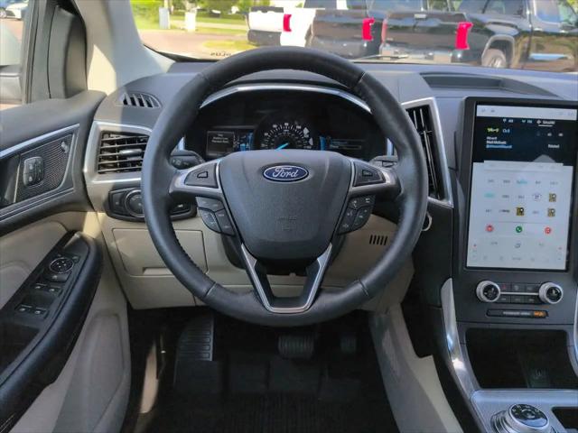 2021 Ford Edge Titanium