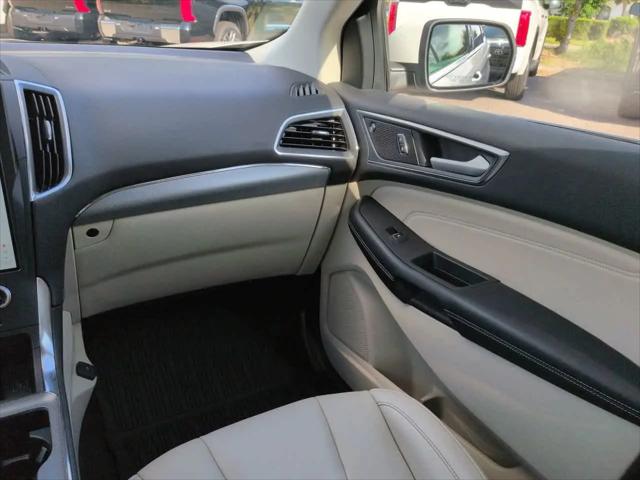 2021 Ford Edge Titanium