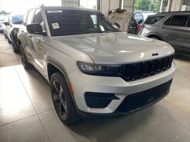 2023 Jeep Grand Cherokee Altitude 4x4 for sale in Groveport, OH
