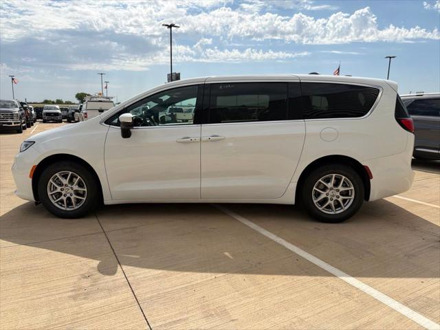 2023 Chrysler Pacifica Touring