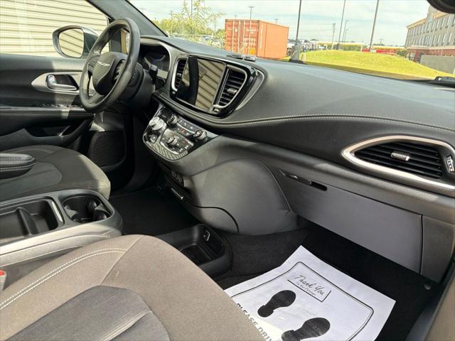 2023 Chrysler Pacifica Touring