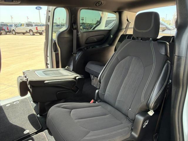 2023 Chrysler Pacifica Touring