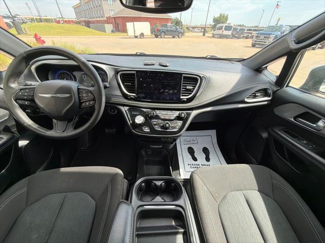 2023 Chrysler Pacifica Touring