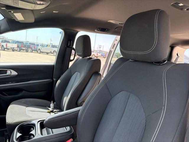 2023 Chrysler Pacifica Touring