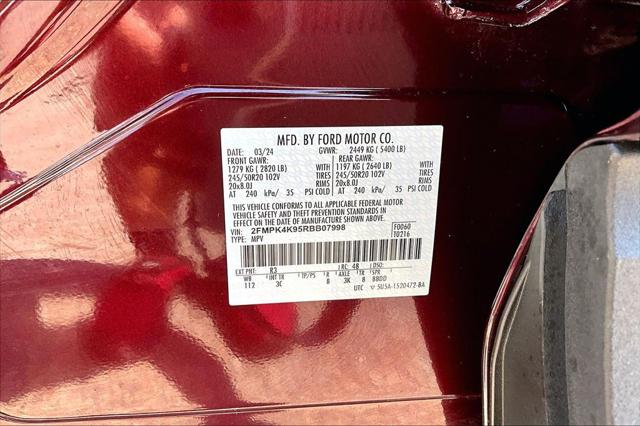 2024 Ford Edge Titanium