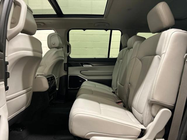 2024 Jeep Wagoneer Series III 4x4