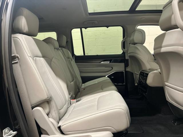 2024 Jeep Wagoneer Series III 4x4