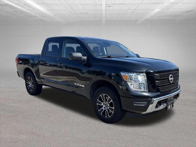 2023 Nissan TITAN Crew Cab SV 4x4 2023 Nissan TITAN Crew Cab SV 4x4