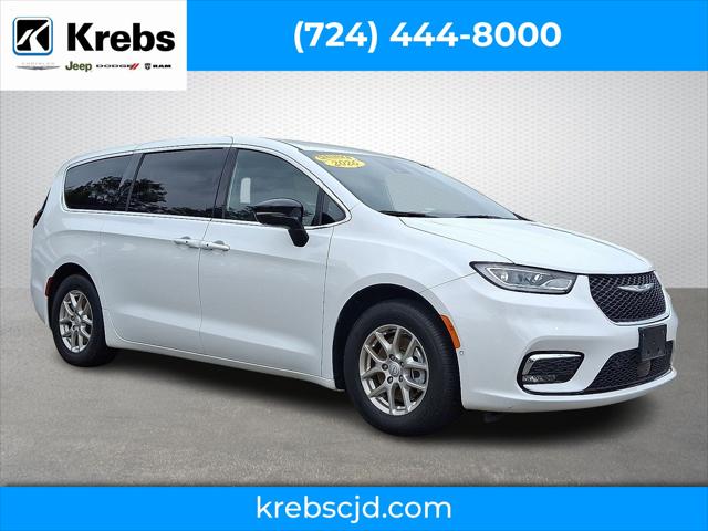 2026 Chrysler Pacifica Select 2026 Chrysler Pacifica Select