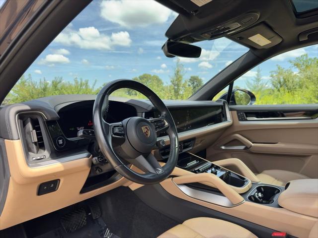 2024 Porsche Cayenne Unknown