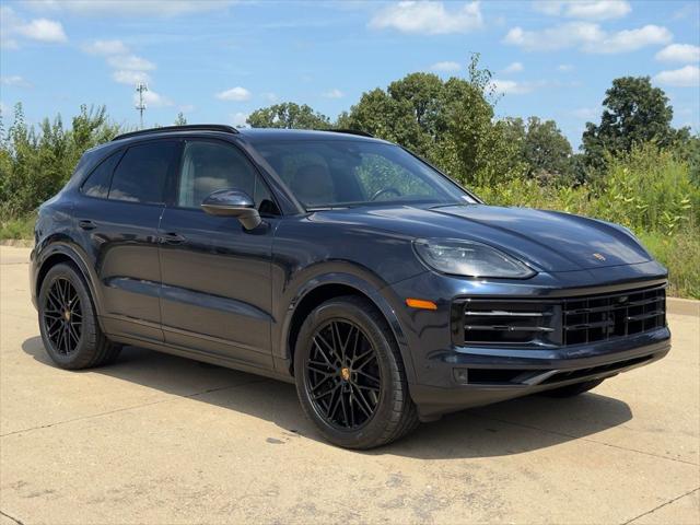 2024 Porsche Cayenne Unknown
