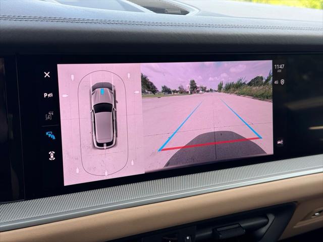 2024 Porsche Cayenne Unknown