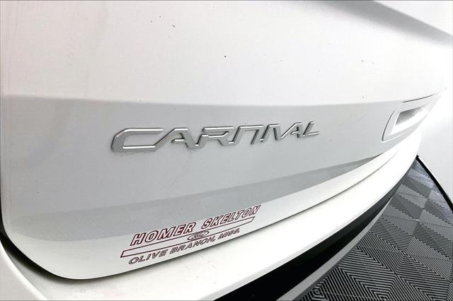 Used 2023 Kia Carnival MPV LX Seat Package For Sale in Olive Branch, MS