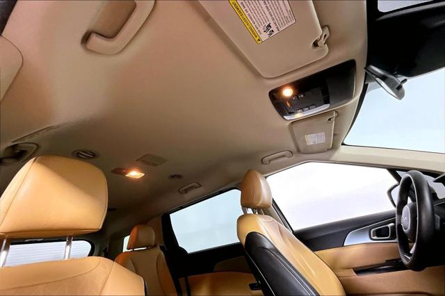 Used 2023 Kia Carnival MPV LX Seat Package For Sale in Millington, TN