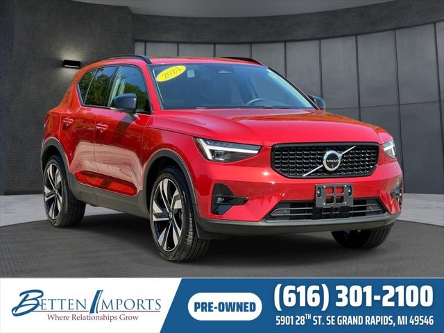 2024 Volvo XC40 B5 Plus Dark Theme for sale in Grand Rapids, MI
