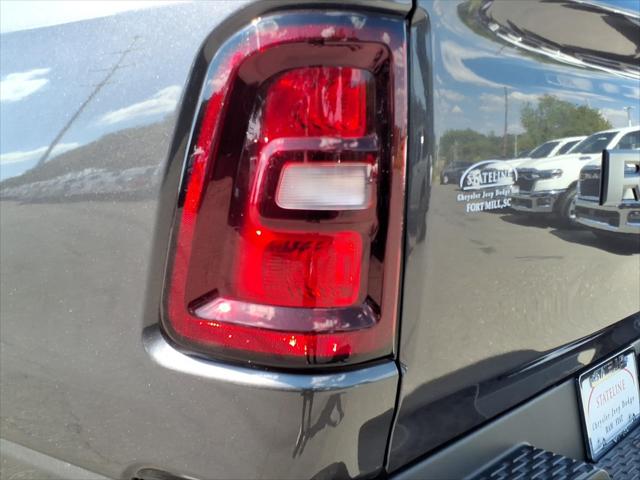 2026 Ram 1500 Express Crew Cab 4x4 57 Box