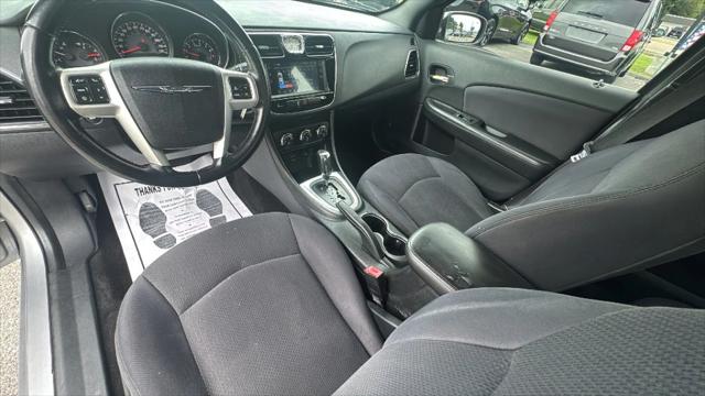 2013 Chrysler 200 Touring